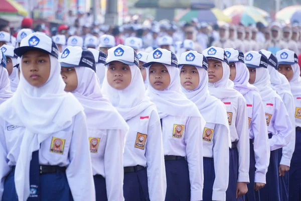 Upacara Bendera - Foto 2